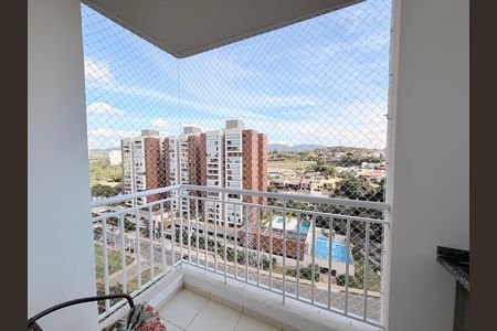 Apartamento à venda com 69m², 2 quartos e 1 vagaSacada da Sala