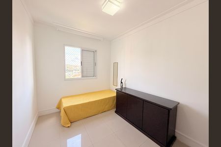 Apartamento à venda com 69m², 2 quartos e 1 vagaQuarto 2