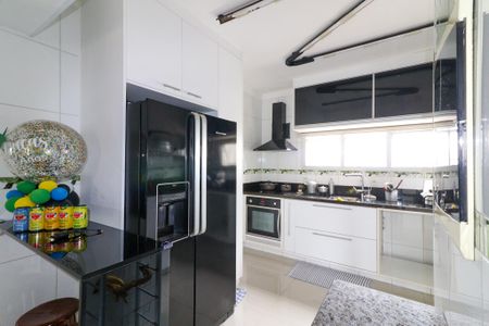 Apartamento à venda com 136m², 4 quartos e 2 vagasCozinha