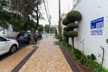 Apartamento à venda com 136m², 4 quartos e 2 vagasFachada