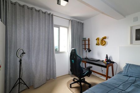 Apartamento à venda com 136m², 4 quartos e 2 vagasQuarto 2