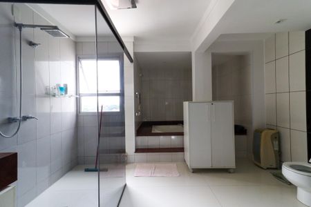 Apartamento à venda com 136m², 4 quartos e 2 vagasBanheiro da Suíte