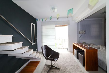 Sala de apartamento à venda com 4 quartos, 136m² em Jardim das Paineiras, Campinas