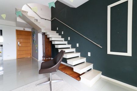 Apartamento à venda com 136m², 4 quartos e 2 vagasSala