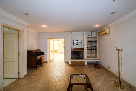 Casa à venda com 3 quartos, 556m² em Jardim Viana, São Paulo