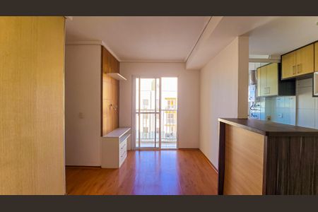 Sala de apartamento para alugar com 2 quartos, 48m² em Todos Os Santos, Rio de Janeiro