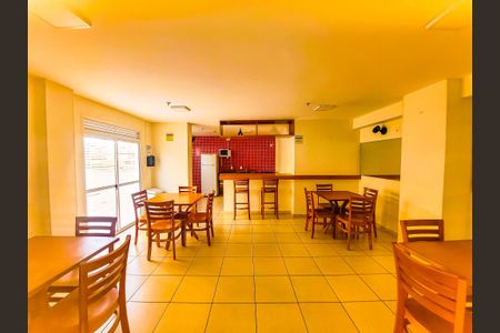 Apartamento para alugar com 48m², 2 quartos e 1 vagaÁrea comum - Salão de festas