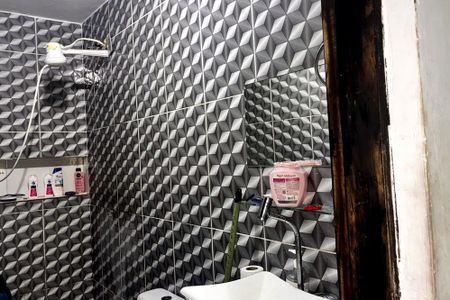 Banheiro de casa à venda com 1 quarto, 50m² em Cidade Júlia, São Paulo