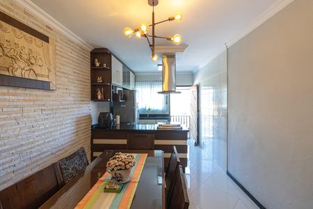 Casa à venda com 140m², 3 quartos e 4 vagas