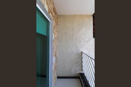 Casa à venda com 140m², 3 quartos e 4 vagas