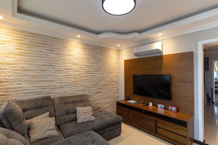 Casa à venda com 140m², 3 quartos e 4 vagas
