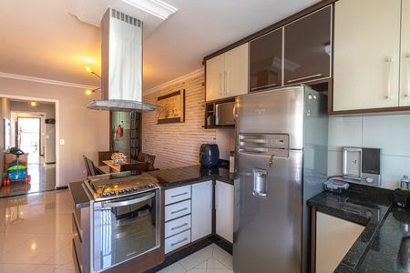 Casa à venda com 140m², 3 quartos e 4 vagas