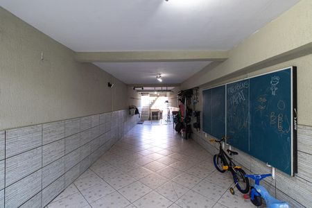Casa à venda com 140m², 3 quartos e 4 vagas