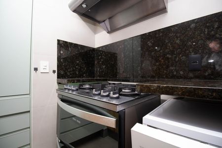 Apartamento à venda com 76m², 2 quartos e 2 vagas Apartamento à venda com 76m², 2 quartos e 2 vagasCozinha e Área de Serviço