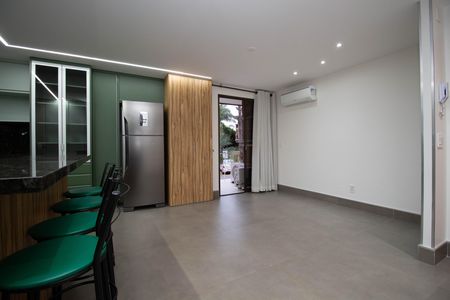 Apartamento à venda com 76m², 2 quartos e 2 vagas Apartamento à venda com 76m², 2 quartos e 2 vagasSala