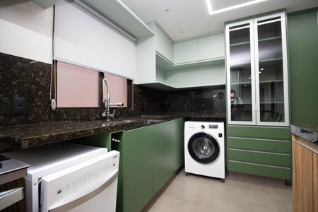 Apartamento à venda com 76m², 2 quartos e 2 vagas Apartamento à venda com 76m², 2 quartos e 2 vagasCozinha e Área de Serviço