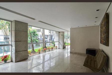 Apartamento para alugar com 95m², 4 quartos e 1 vaga Apartamento para alugar com 95m², 4 quartos e 1 vagaHall Social
