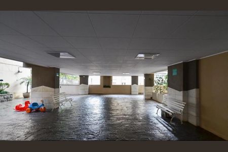 Apartamento para alugar com 95m², 4 quartos e 1 vaga Apartamento para alugar com 95m², 4 quartos e 1 vagaSalão de Jogos