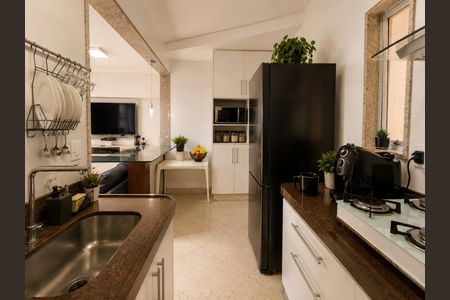 Apartamento para alugar com 95m², 4 quartos e 1 vaga Apartamento para alugar com 95m², 4 quartos e 1 vagaCozinha