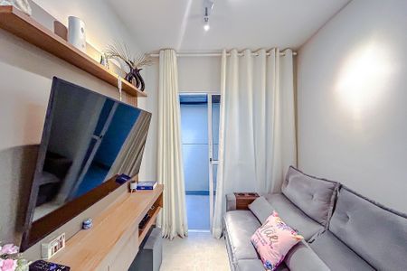 Sala de apartamento para alugar com 2 quartos, 45m² em Vila Carrão, São Paulo