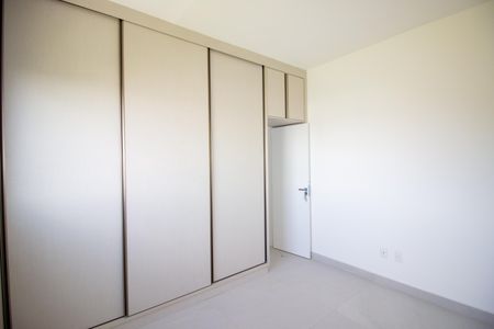 Apartamento para alugar com 99m², 3 quartos e 2 vagasQuarto 2