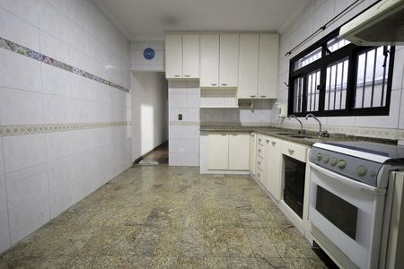 Casa para alugar com 150m², 2 quartos e 2 vagasCozinha