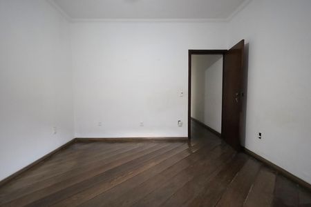 Casa para alugar com 150m², 2 quartos e 2 vagasQuarto 2