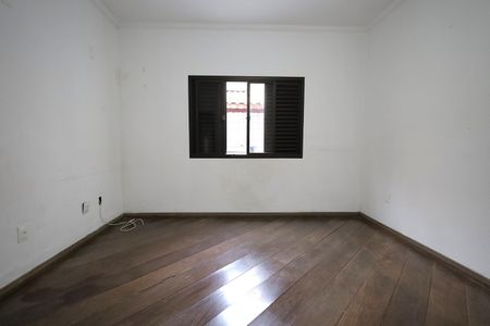 Casa para alugar com 150m², 2 quartos e 2 vagasQuarto 2