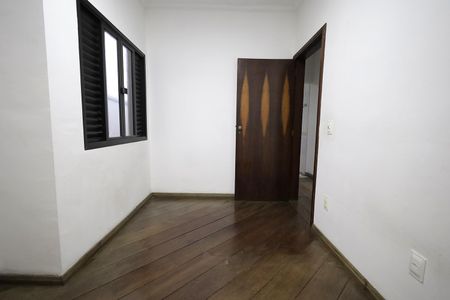 Casa para alugar com 150m², 2 quartos e 2 vagasQuarto 1