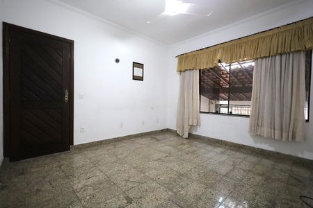 Sala de casa para alugar com 2 quartos, 150m² em Parque Oratório, Santo André
