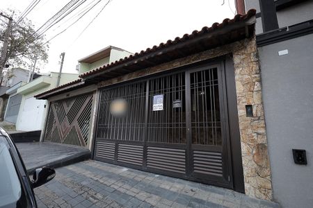 Casa para alugar com 150m², 2 quartos e 2 vagasFachada