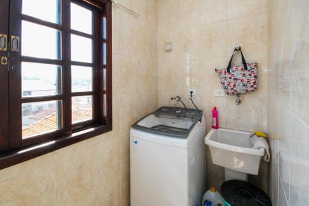 Casa para alugar com 157m², 3 quartos e 2 vagas Casa para alugar com 157m², 3 quartos e 2 vagasLavanderia