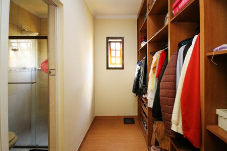 Casa para alugar com 157m², 3 quartos e 2 vagas Casa para alugar com 157m², 3 quartos e 2 vagasCloset Suíte