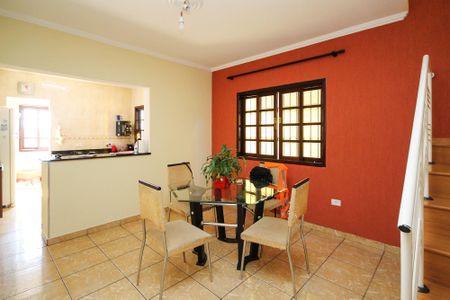 Casa para alugar com 157m², 3 quartos e 2 vagas Casa para alugar com 157m², 3 quartos e 2 vagasSala de Jantar