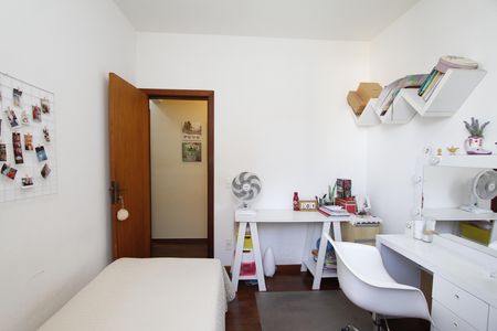 Apartamento à venda com 90m², 3 quartos e 2 vagasQuarto 2