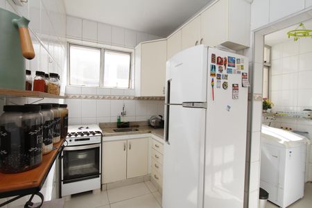 Apartamento à venda com 90m², 3 quartos e 2 vagasCozinha