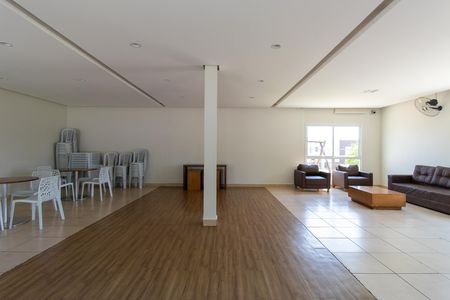 Apartamento para alugar com 70m², 3 quartos e 1 vagaÁrea comum - Salão de festas
