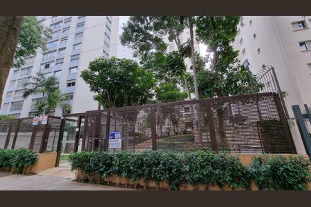 Apartamento para alugar com 80m², 2 quartos e 1 vaga Apartamento para alugar com 80m², 2 quartos e 1 vagaFachada