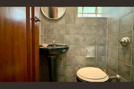 Casa para alugar com 194m², 3 quartos e 3 vagasLavabo