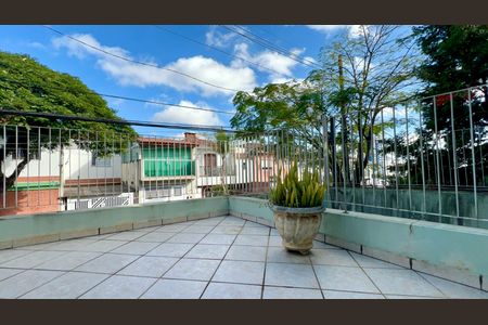 Casa para alugar com 194m², 3 quartos e 3 vagasTerraço