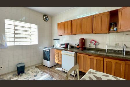 Casa para alugar com 194m², 3 quartos e 3 vagasCozinha
