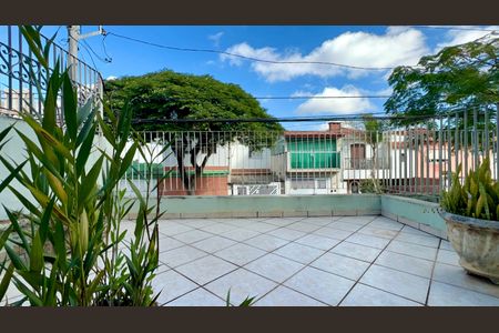 Casa para alugar com 194m², 3 quartos e 3 vagasTerraço