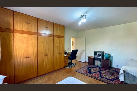 Casa para alugar com 194m², 3 quartos e 3 vagasQuarto 1