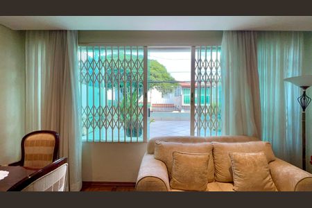 Casa para alugar com 194m², 3 quartos e 3 vagasTerraço