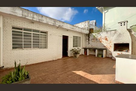Casa para alugar com 194m², 3 quartos e 3 vagasQuintal
