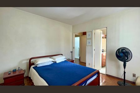 Casa para alugar com 194m², 3 quartos e 3 vagasSuíte