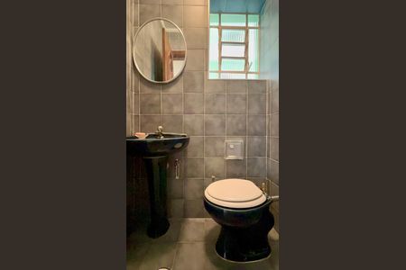 Casa para alugar com 194m², 3 quartos e 3 vagasLavabo