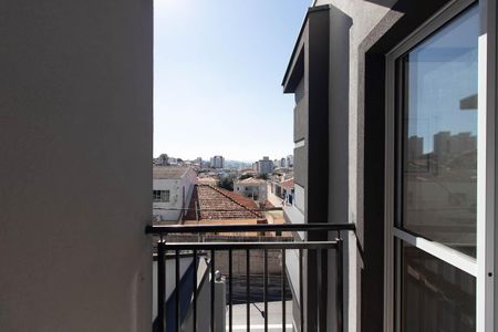Apartamento para alugar com 39m², 2 quartos e sem vaga Apartamento para alugar com 39m², 2 quartos e sem vagaSacada
