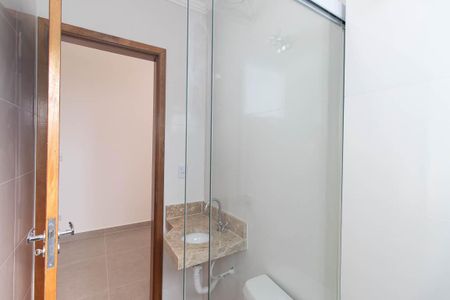 Apartamento para alugar com 39m², 2 quartos e sem vaga Apartamento para alugar com 39m², 2 quartos e sem vagaBanheiro