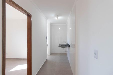 Cozinha de apartamento para alugar com 2 quartos, 39m² em Vila Mazzei, São Paulo